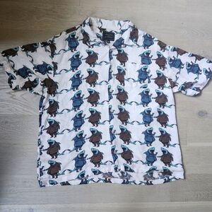 Delusions of Grandeur Corporate SharkButton Down XL Lightweight Loose Fit Men